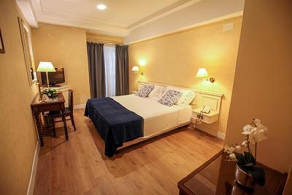 נולה Hotel I Gigli מראה חיצוני תמונה