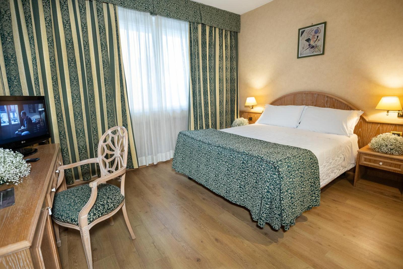 נולה Hotel I Gigli מראה חיצוני תמונה