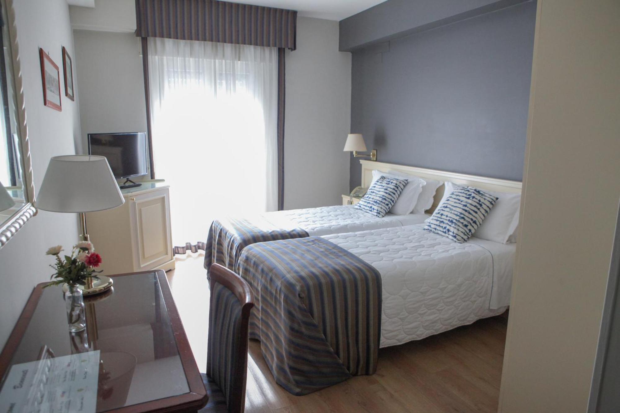 נולה Hotel I Gigli מראה חיצוני תמונה