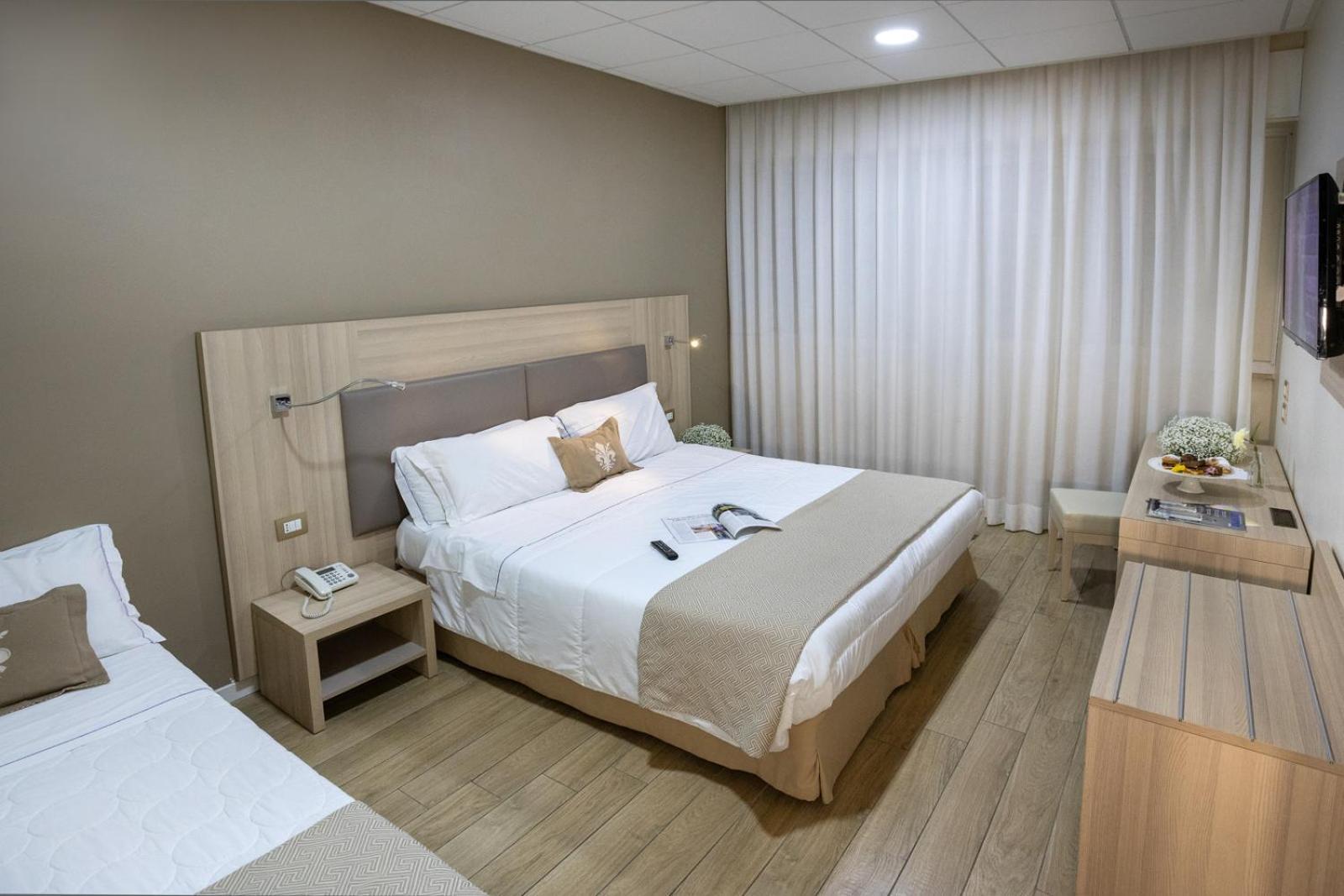 נולה Hotel I Gigli מראה חיצוני תמונה
